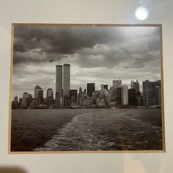 LOOK! Twin Towers Original photo of NEW YORK sky Line twin towers prior 9/11 - Picture 2 of 7